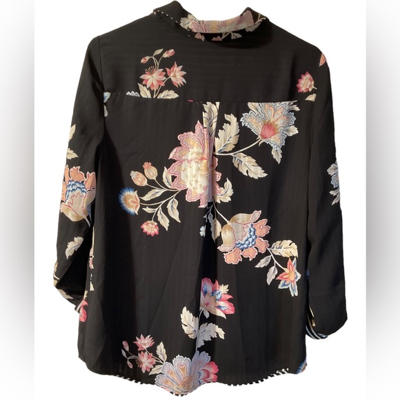 Chico's Reversible Long Sleeve Black Stripe Floral Button Up Blouse. - Picture 6 of 16